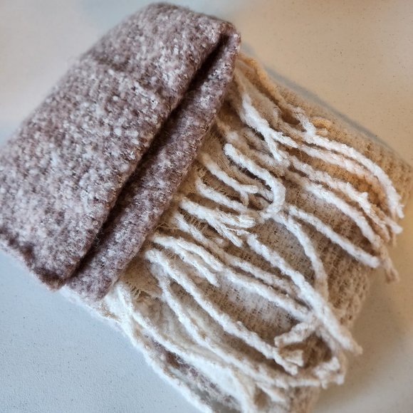 Anthropologie Scarf "EUC" - Picture 7 of 10